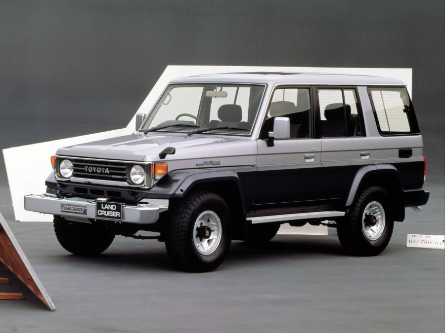 Toyota Land Cruiser 70 1990 года  (фото 4 из 7)
